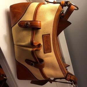 Dooney & Bourke bag